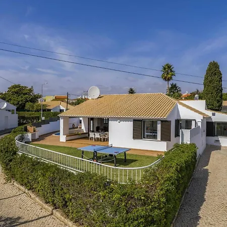 Βίλα Amendoeira By