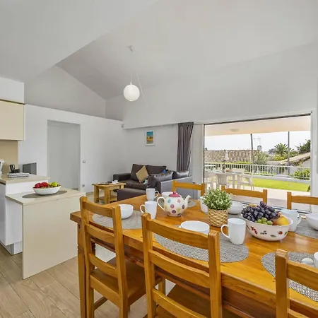 Amendoeira By * 阿尔布费拉