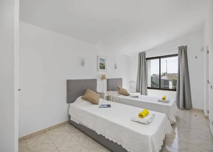 别墅 Amendoeira By 阿尔布费拉